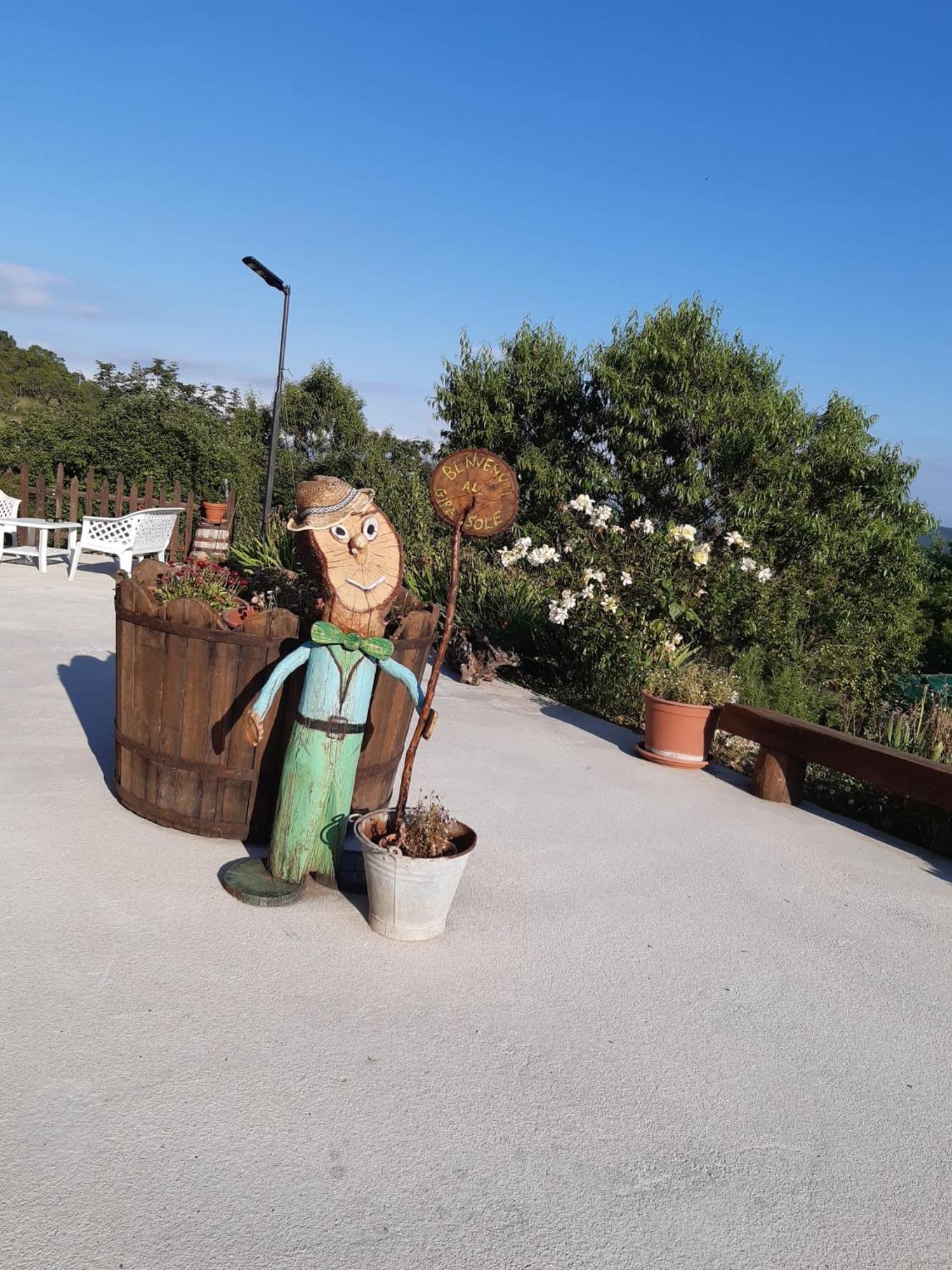 Il Girasole Bed & Breakfast Castelvecchio Calvisio Luaran gambar
